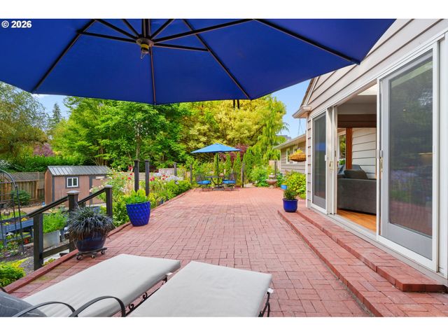 8060 Sw CEDAR St, Portland, OR 97225