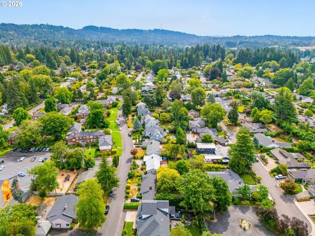 8060 Sw CEDAR St, Portland, OR 97225