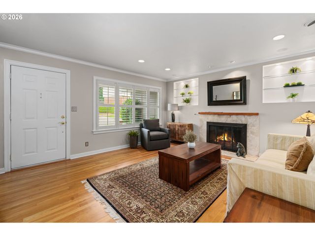 8060 Sw CEDAR St, Portland, OR 97225