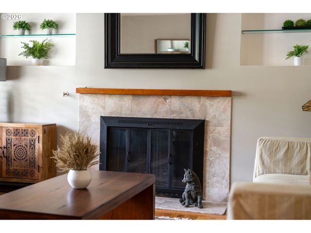 8060 Sw CEDAR St, Portland, OR 97225