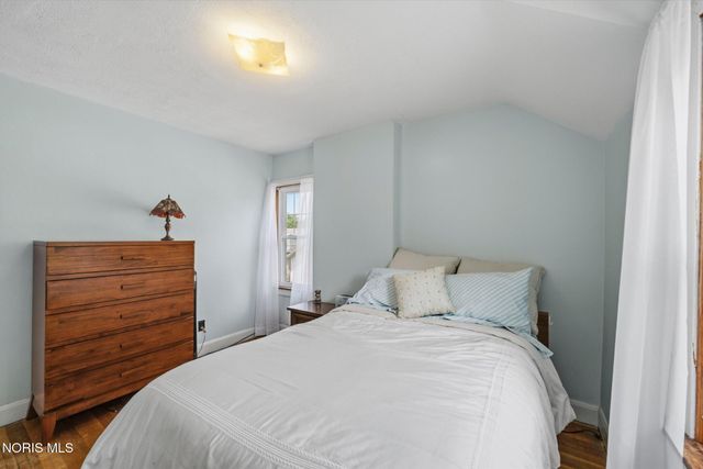 620 Grasser Street, Oregon, OH 43616