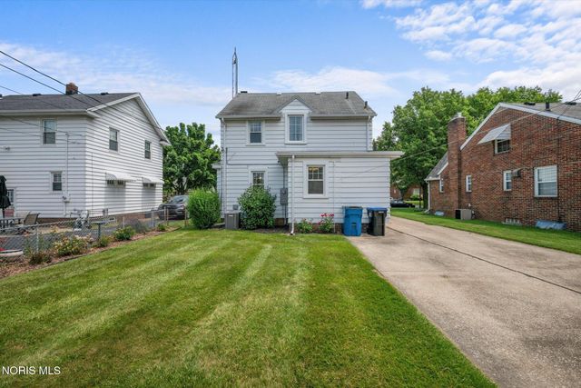 620 Grasser Street, Oregon, OH 43616