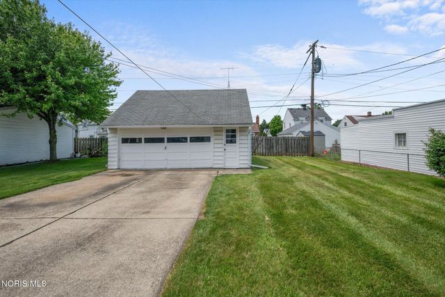 620 Grasser Street, Oregon, OH 43616