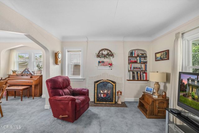 620 Grasser Street, Oregon, OH 43616