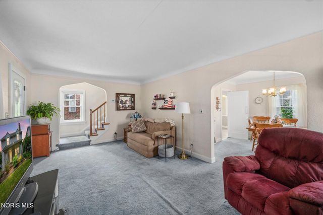 620 Grasser Street, Oregon, OH 43616