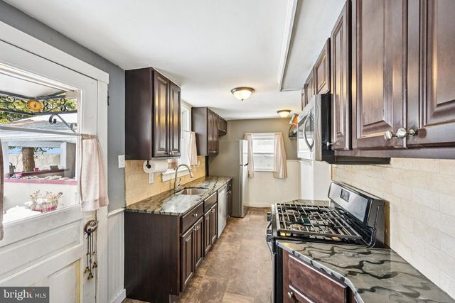 118 UNION ST, Catasauqua, PA 18032