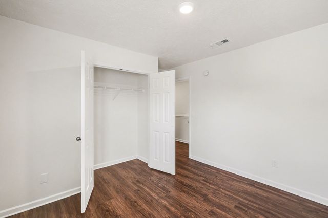 1410 Dublin Ct, Murfreesboro, TN 37128