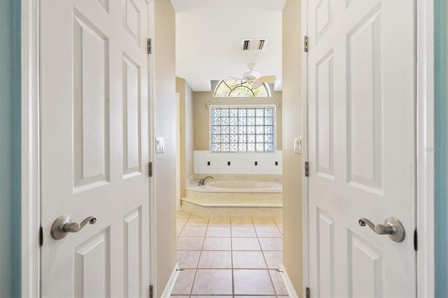 5312 GREENS DRIVE, Lady Lake, FL 32159