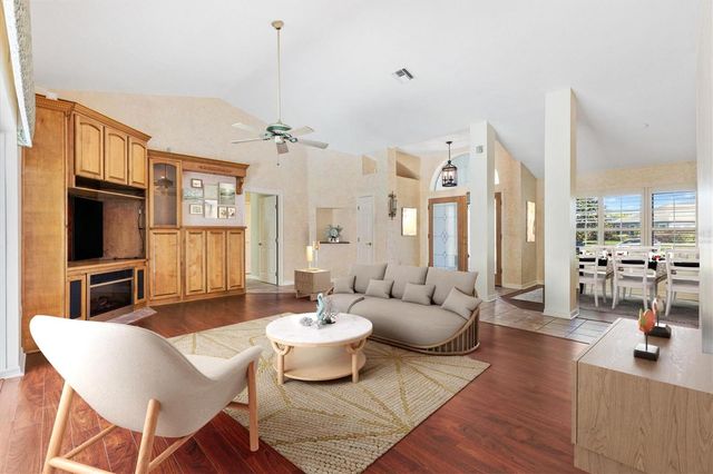 5312 GREENS DRIVE, Lady Lake, FL 32159