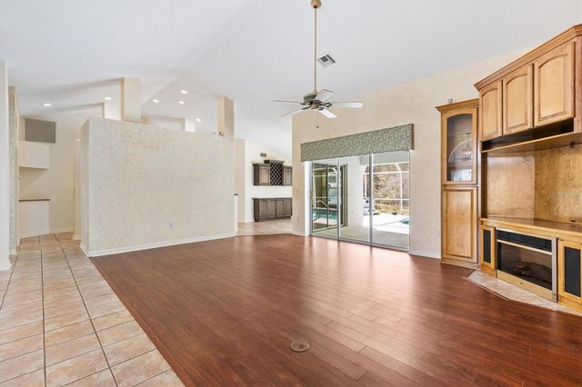 5312 GREENS DRIVE, Lady Lake, FL 32159