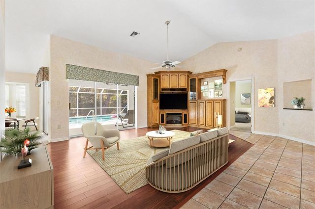 5312 GREENS DRIVE, Lady Lake, FL 32159