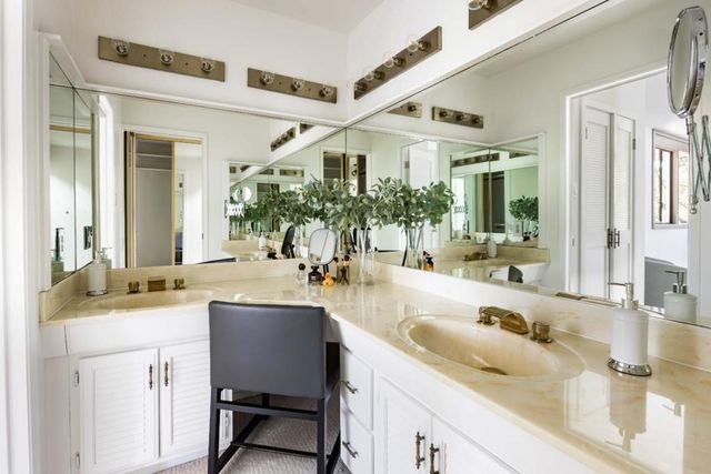 927 Continental Drive, Menlo Park, CA 94025