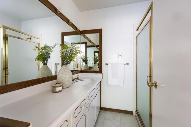 927 Continental Drive, Menlo Park, CA 94025