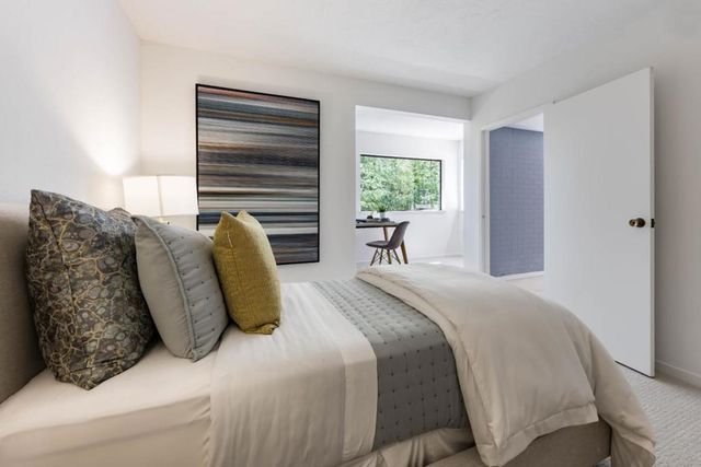 927 Continental Drive, Menlo Park, CA 94025