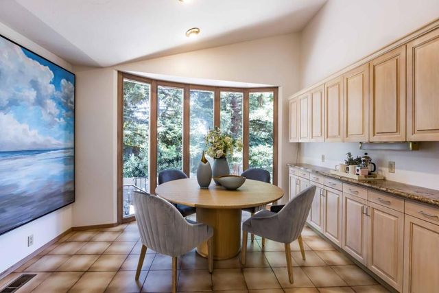 927 Continental Drive, Menlo Park, CA 94025