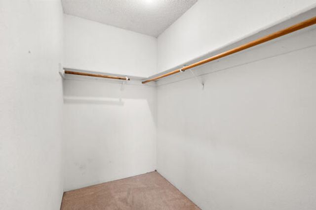 1217 E Ferguson Avenue, Visalia, CA 93292