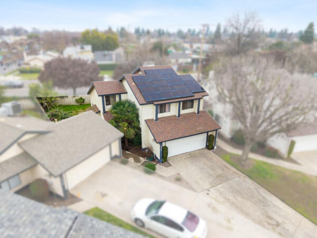 1217 E Ferguson Avenue, Visalia, CA 93292