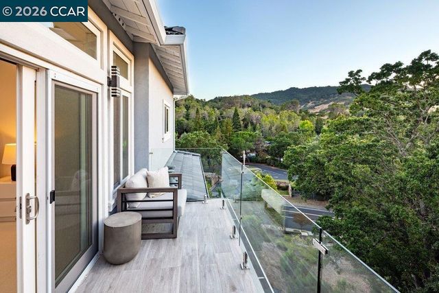 130 Arbor View Ln, Lafayette, CA 94549