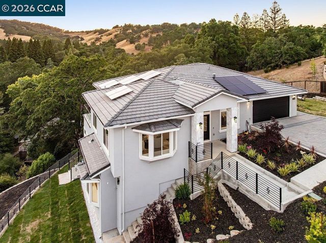 130 Arbor View Ln, Lafayette, CA 94549