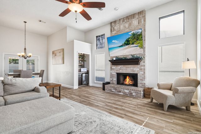 106 Kettle Cove, Universal City, TX 78148