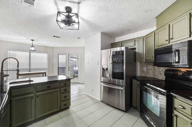 106 Kettle Cove, Universal City, TX 78148