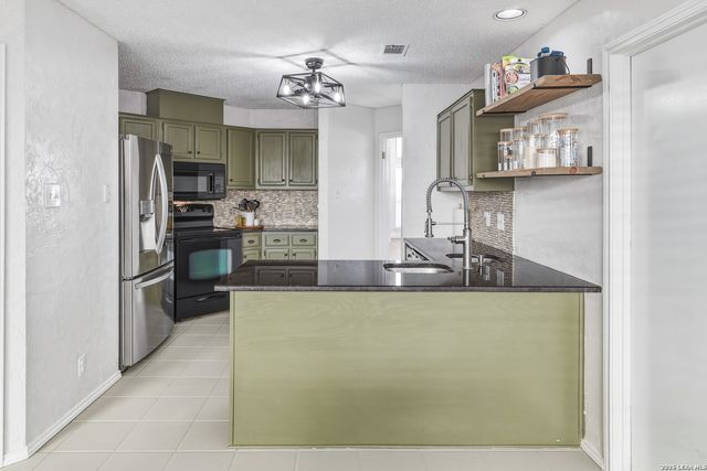 106 Kettle Cove, Universal City, TX 78148