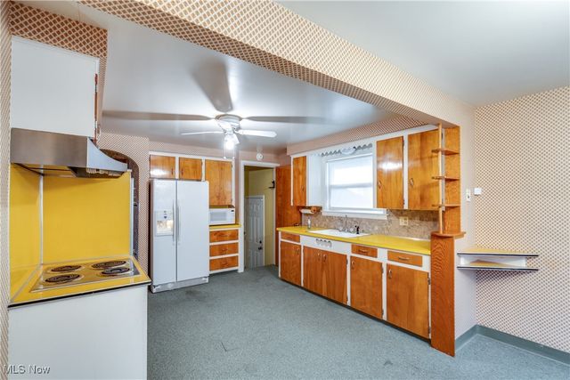 4344 Crestwood Street NW, Canton, OH 44708