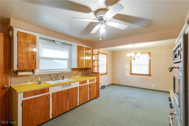 4344 Crestwood Street NW, Canton, OH 44708