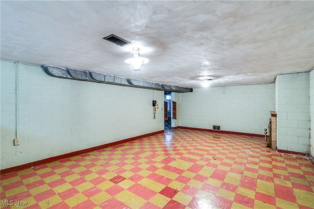 4344 Crestwood Street NW, Canton, OH 44708