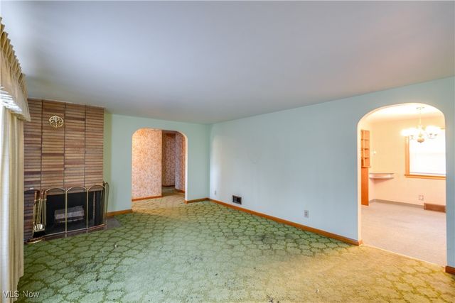 4344 Crestwood Street NW, Canton, OH 44708