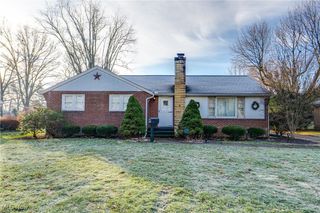 4344 Crestwood Street NW, Canton, OH 44708