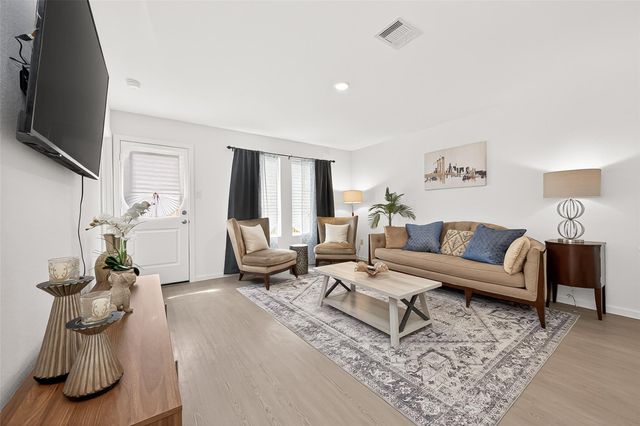 6014 Sherman Lakes Dr, Humble, TX 77338