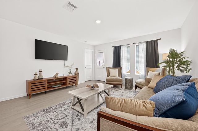 6014 Sherman Lakes Dr, Humble, TX 77338