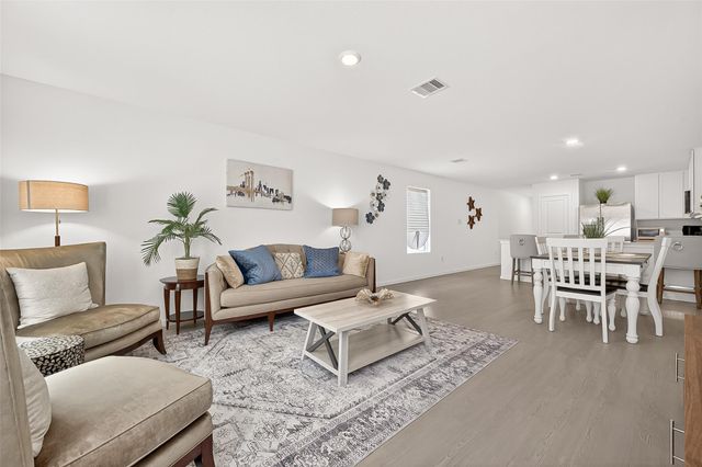 6014 Sherman Lakes Dr, Humble, TX 77338