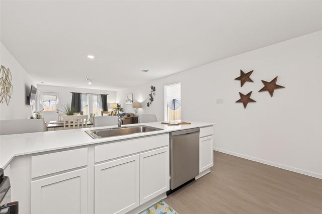 6014 Sherman Lakes Dr, Humble, TX 77338