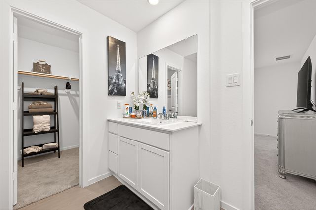 6014 Sherman Lakes Dr, Humble, TX 77338