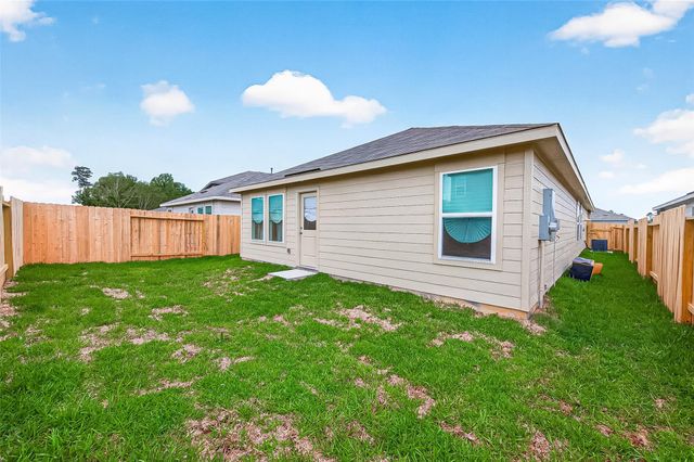 6014 Sherman Lakes Dr, Humble, TX 77338