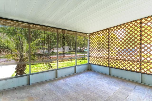 2510 ISLAND OAKS E, Lakeland, FL 33805