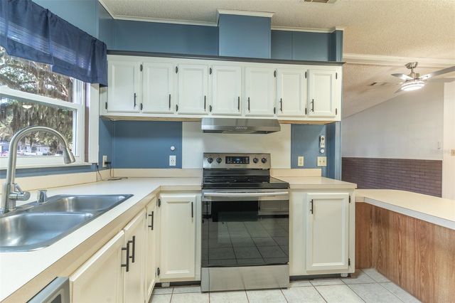 2510 ISLAND OAKS E, Lakeland, FL 33805