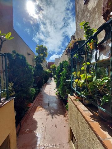 1328 E 2nd 5, Long Beach, CA 90802