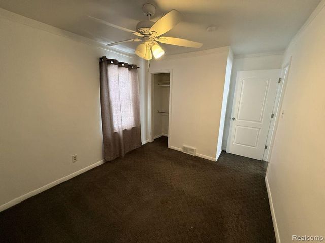 24440 New York Street, Dearborn, MI 48124