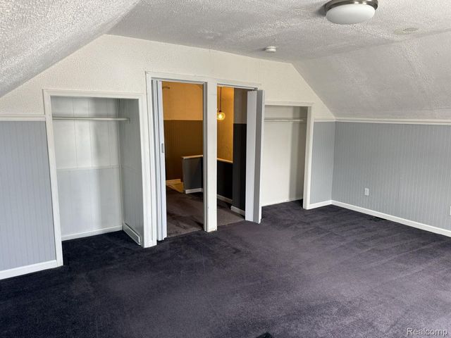 24440 New York Street, Dearborn, MI 48124