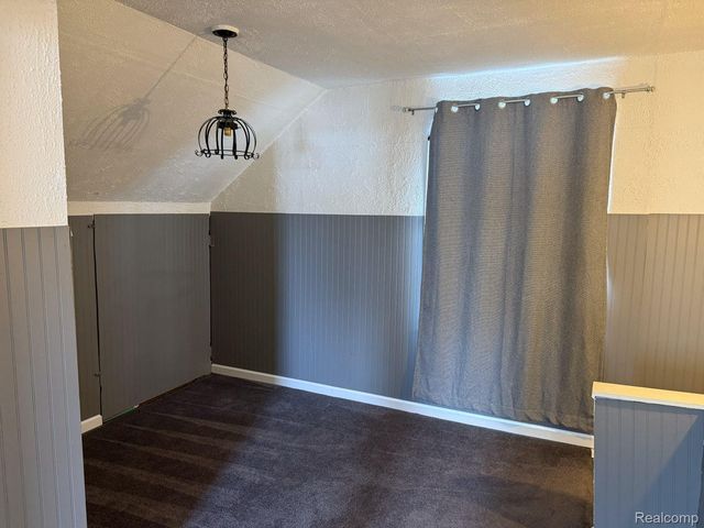 24440 New York Street, Dearborn, MI 48124