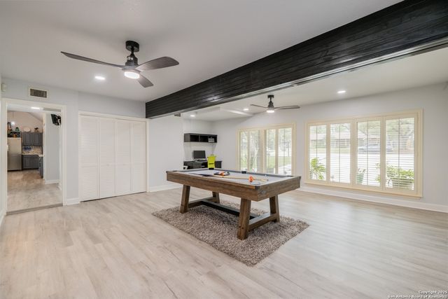 87 Roundup Dr, Castle Hills, TX 78213