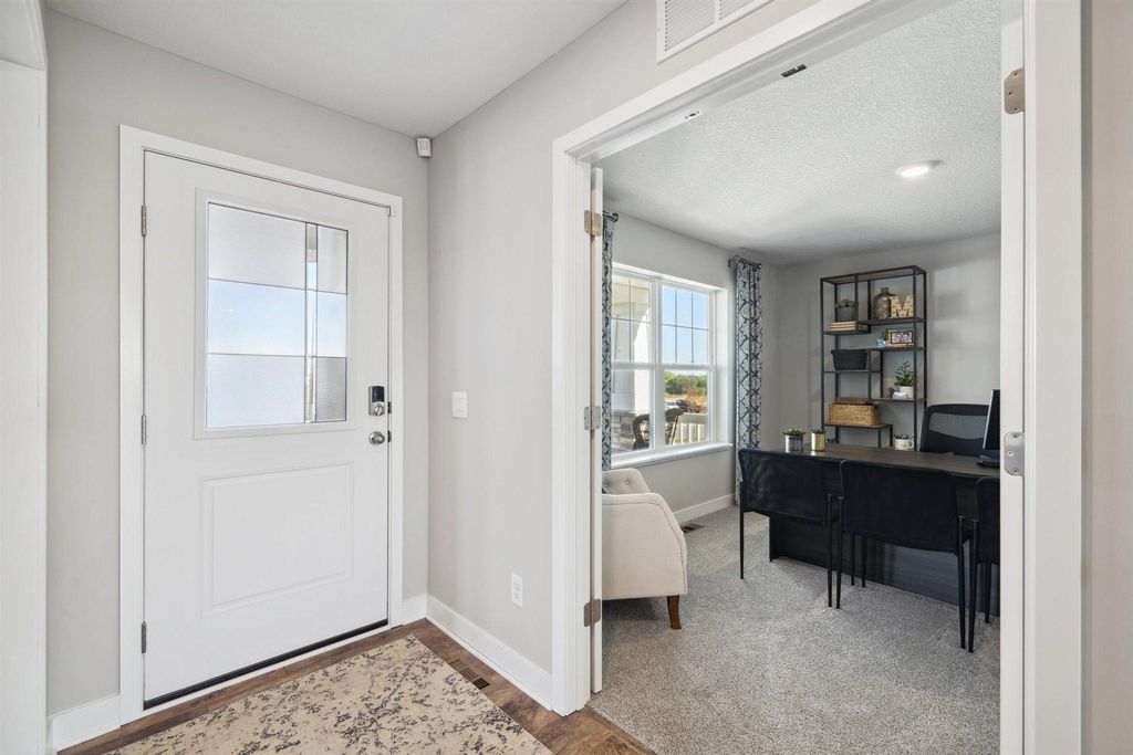 1878 Rainier Drive, Shakopee, MN 55379 — photo 2