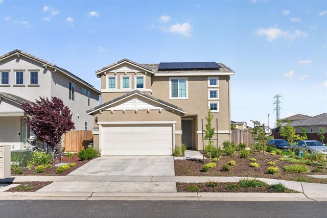 9476 Del Seis Dr, Sacramento, CA 95829