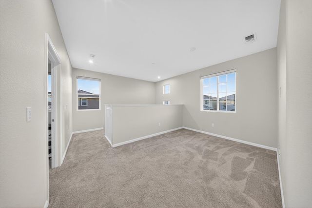 9476 Del Seis Dr, Sacramento, CA 95829