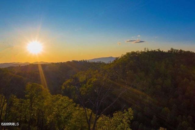 1860 Billard Way, Sevierville, TN 37876