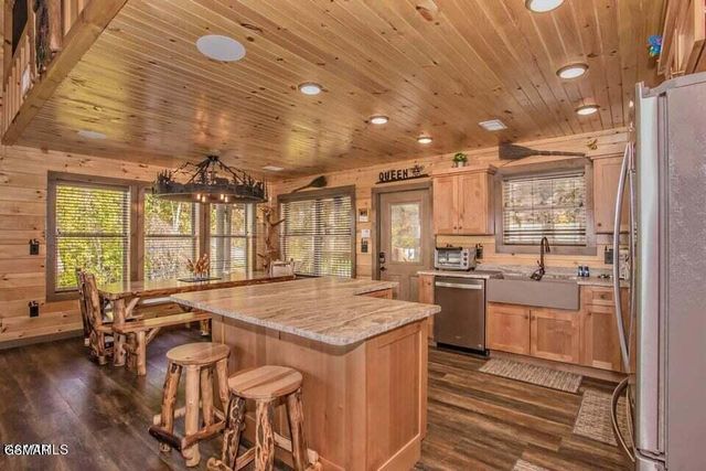 1860 Billard Way, Sevierville, TN 37876