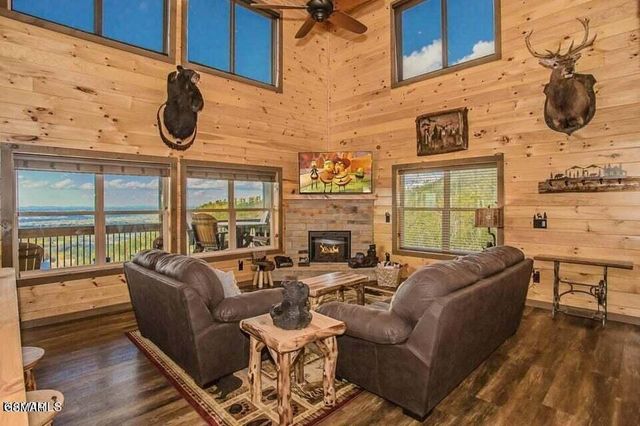 1860 Billard Way, Sevierville, TN 37876